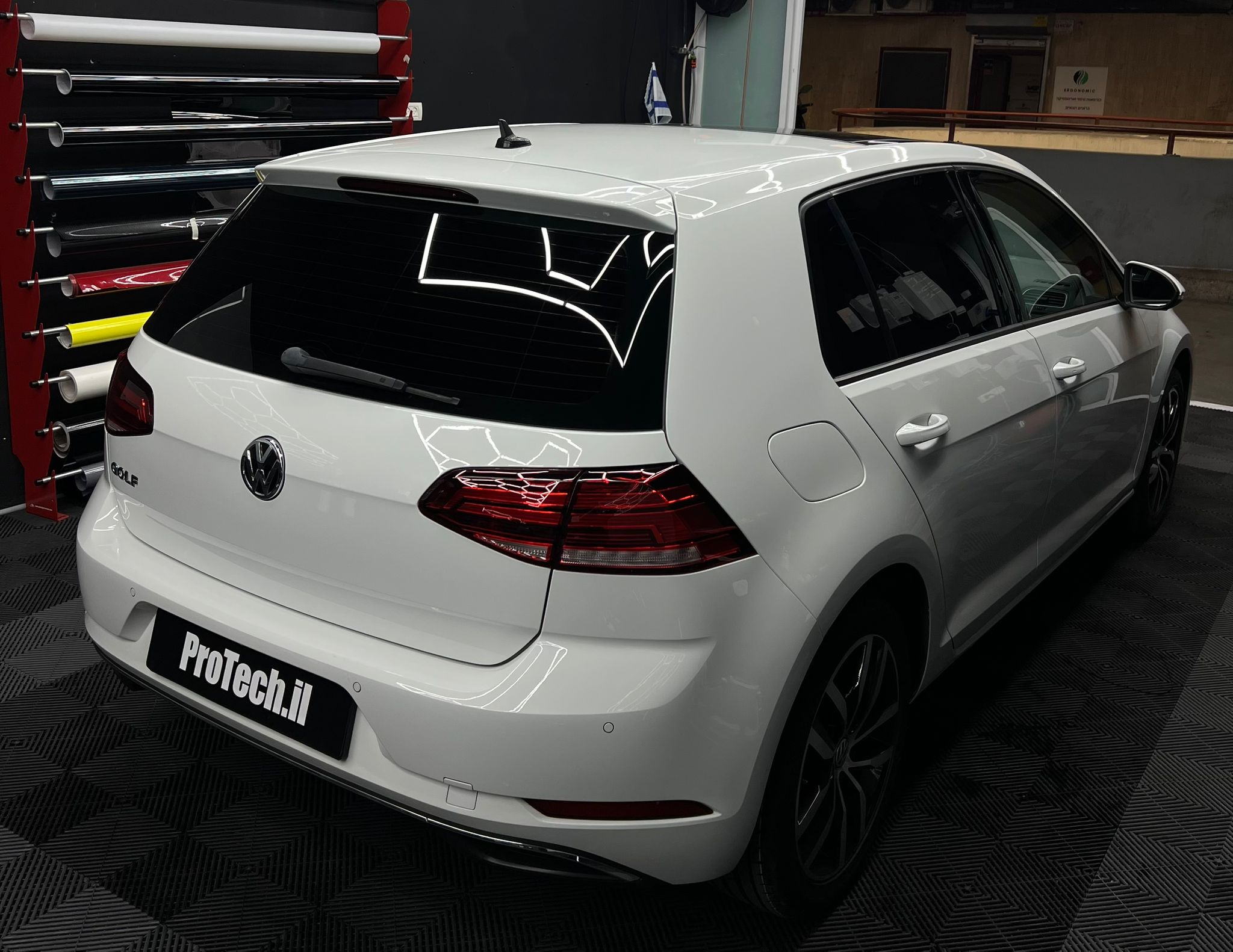 הכהיית חלונות - עבודה 1